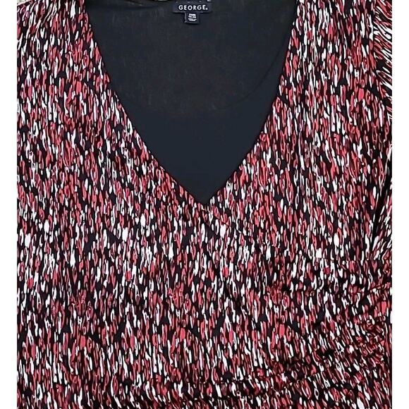 Red Faux Wrap Blouse XL 3/4 Sleeve Print EUC Goth Grunge Classic Workwear - Picture 3 of 7